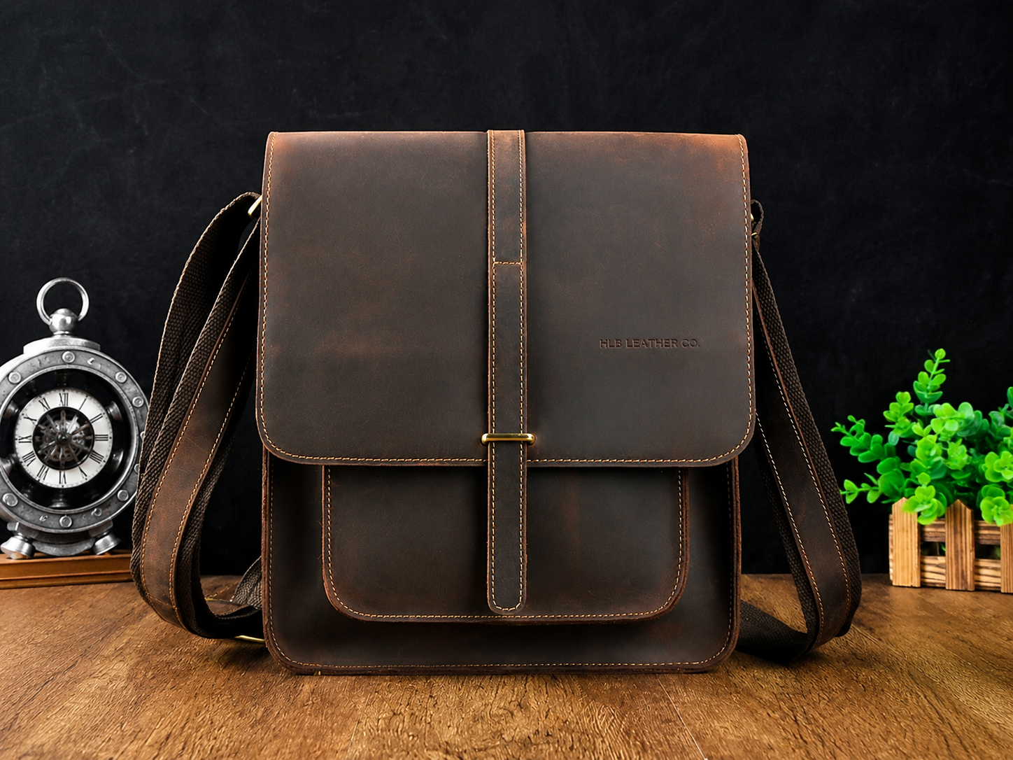 Brian Full-Grain Buffalo Leather Messenger Bag – Compact iPad & Everyday Satchel