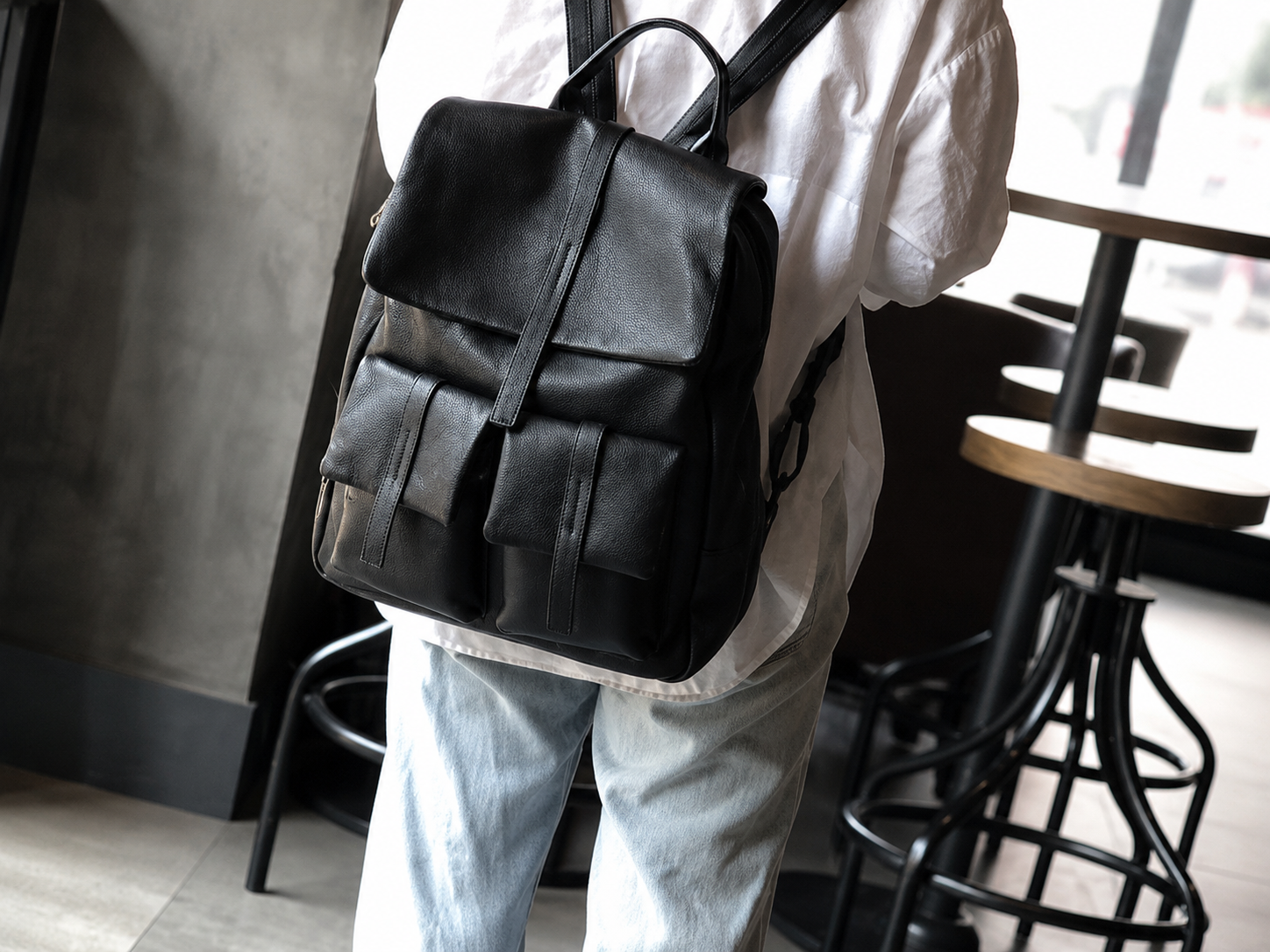 Stylish Full Grain Leather Backpack Natural Cow Leather Travel Backpack Women School