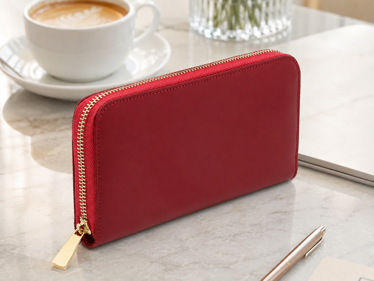 Venere Smooth Italian Leather Zip Wallet – Multi-Compartment Card & Cash Organizer
