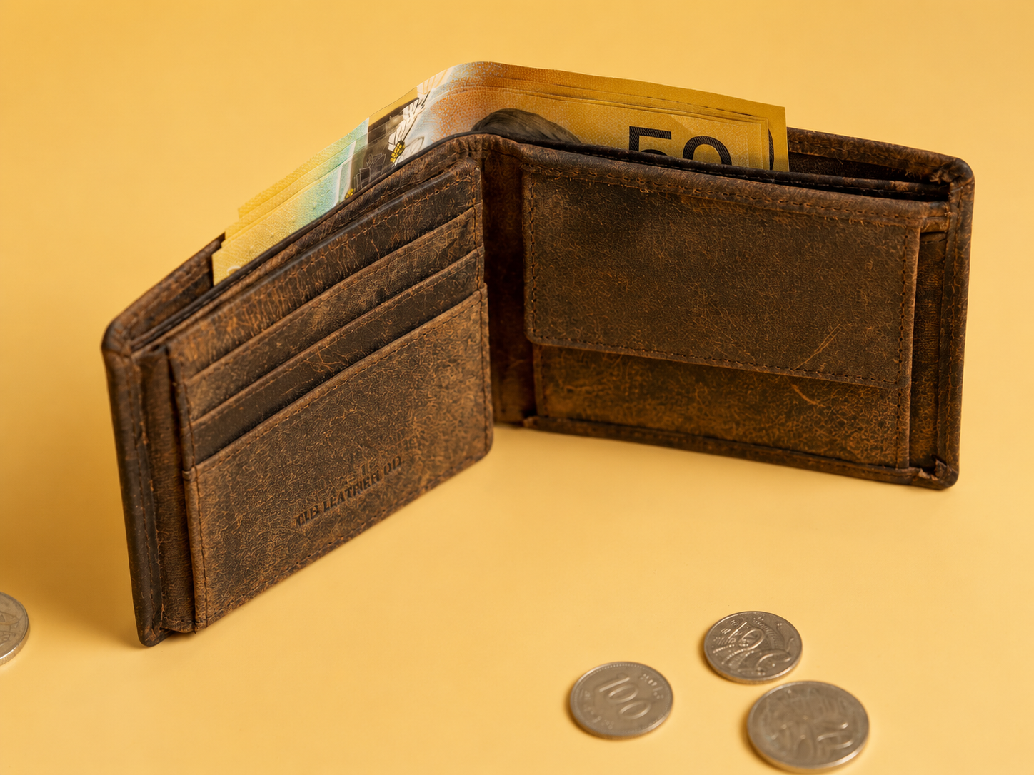 Braxton Men's Leather Trifold Wallet – Australian-Tanned Card & ID Wallet