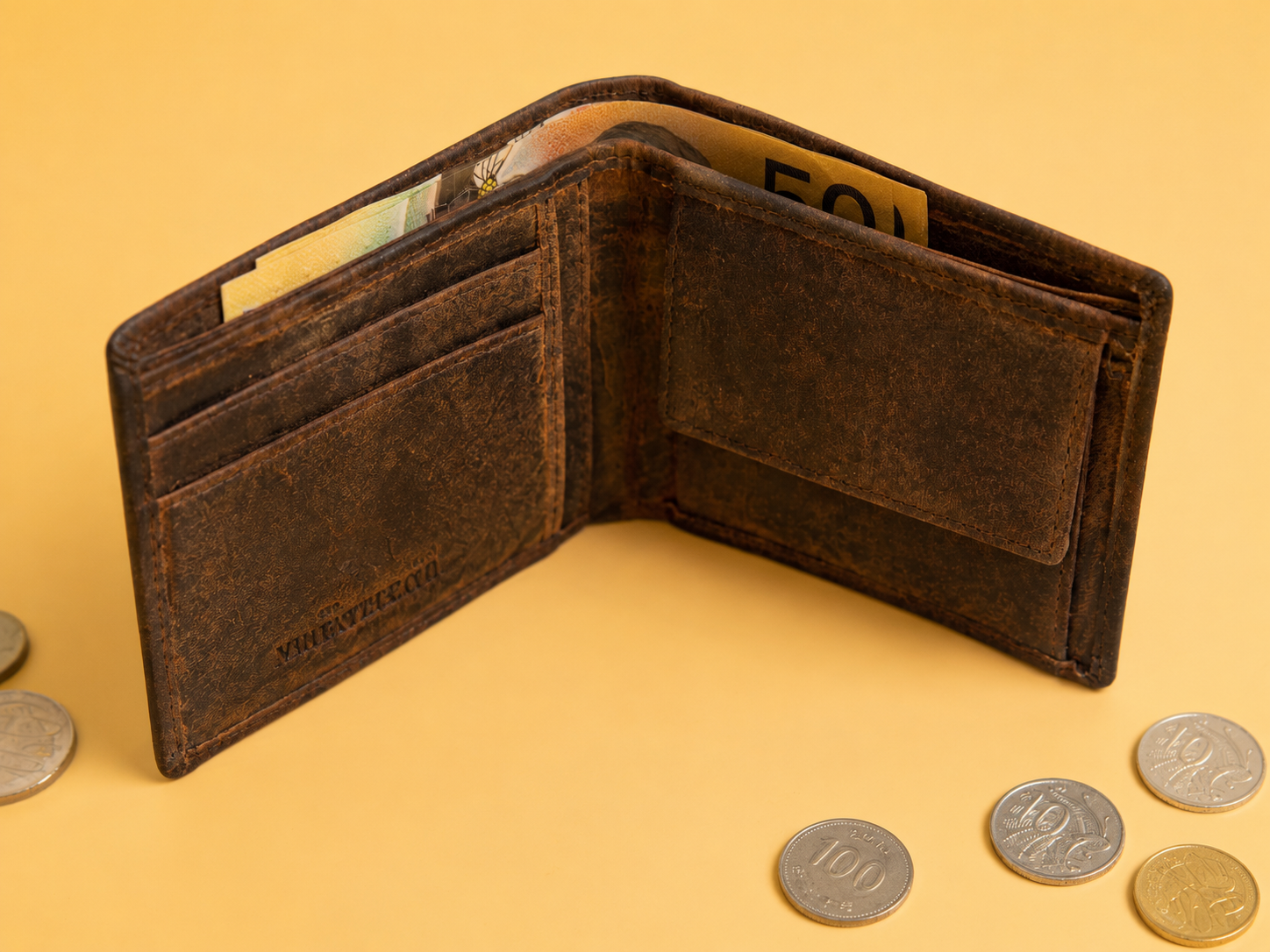 Farrell Full-Grain Leather Bifold Wallet – Slim Card & ID Organizer