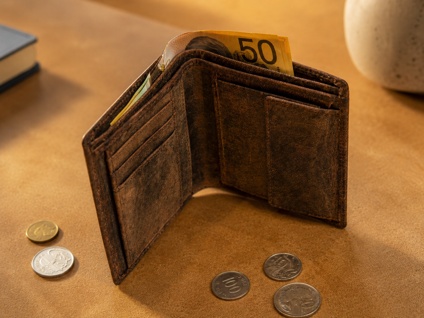 Mario Full-Grain Leather Bifold Wallet – 10-Card ID & Cash Organizer