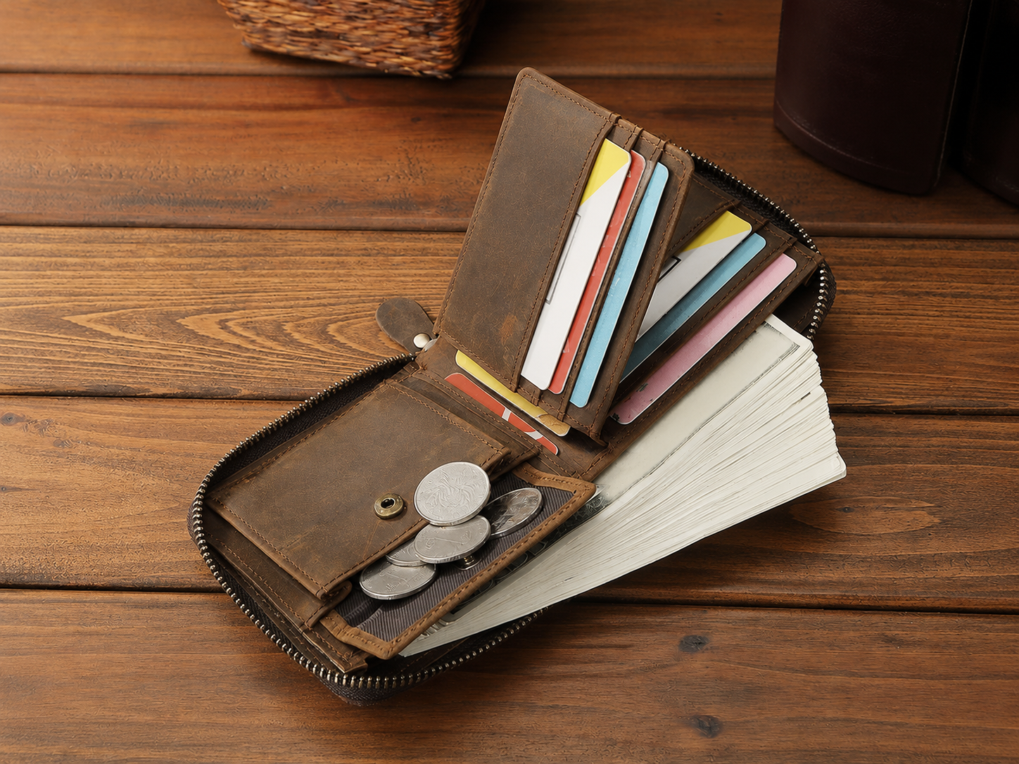 Vintage Full-Grain Leather Zip Wallet – Card, Coin & Cash Organizer