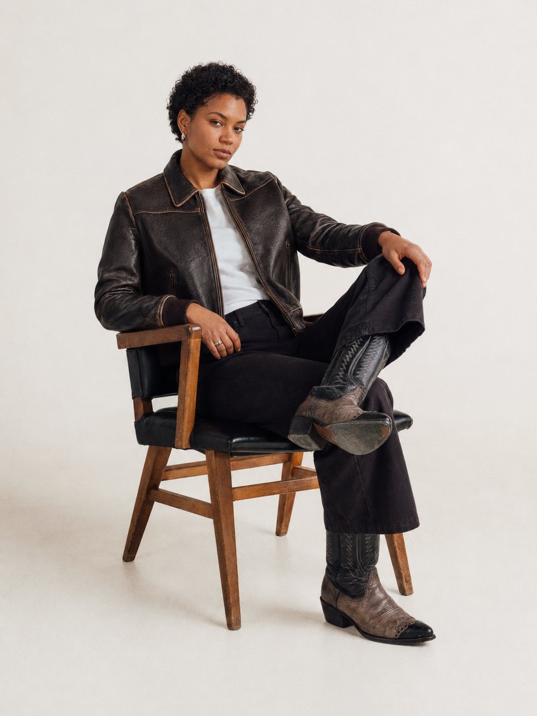 Women’s Lambskin Leather A-2 Flight Jacket – 21.5 Inch