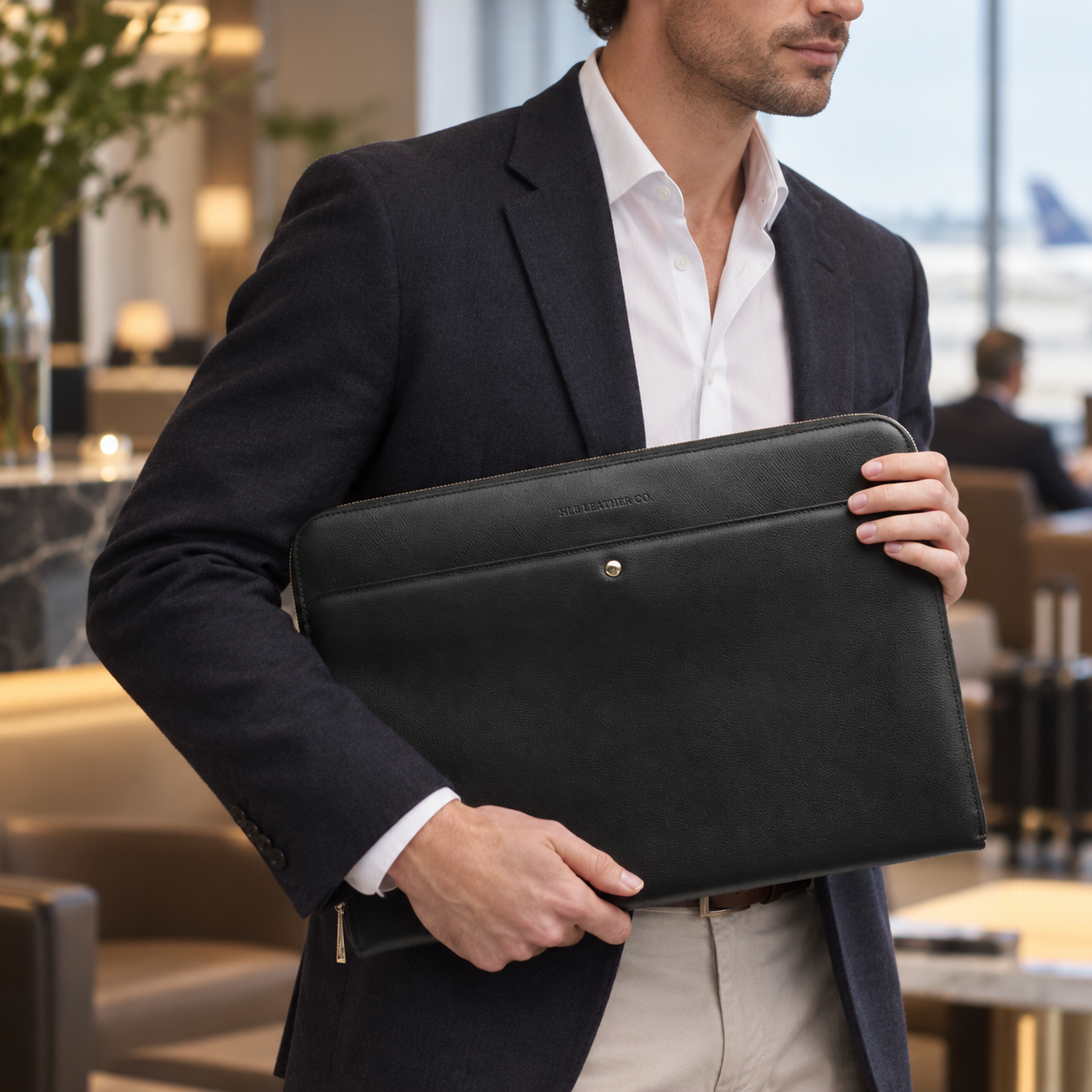 Black Soft Saffiano 16-Inch Leather Folio – Executive Laptop & Business Case