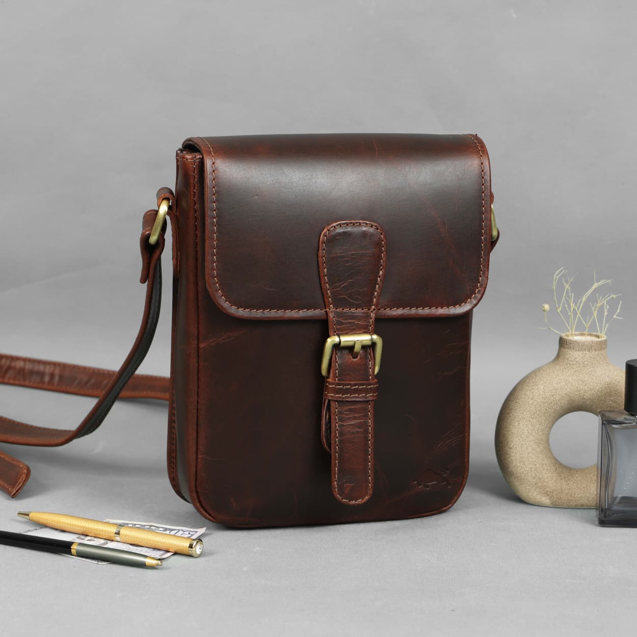 Mini Horizon Full-Grain Buffalo Leather Satchel – Compact Crossbody Messenger Bag