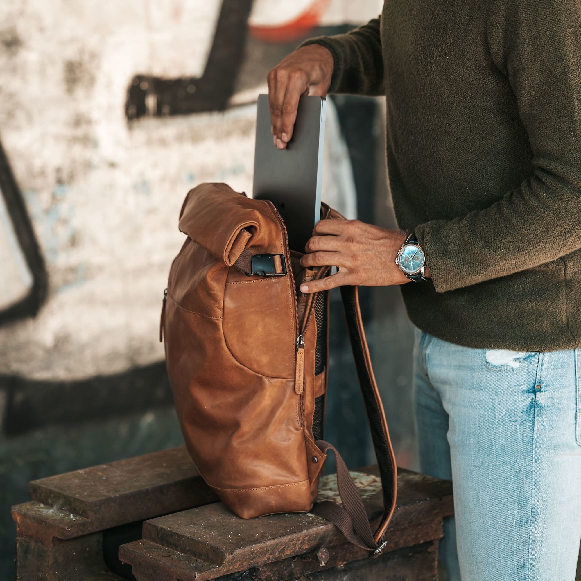 Leather Roll-top Backpack Cognac Liverpool